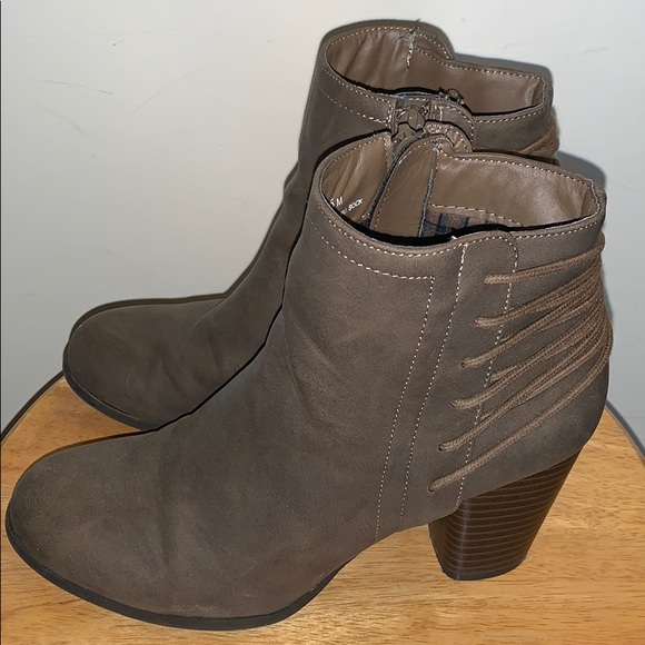 Toupe Booties - Picture 3 of 8